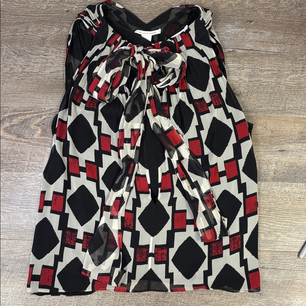 Diane von Fürstenberg “Annisa” Silk Geometric Halter Top Size Large